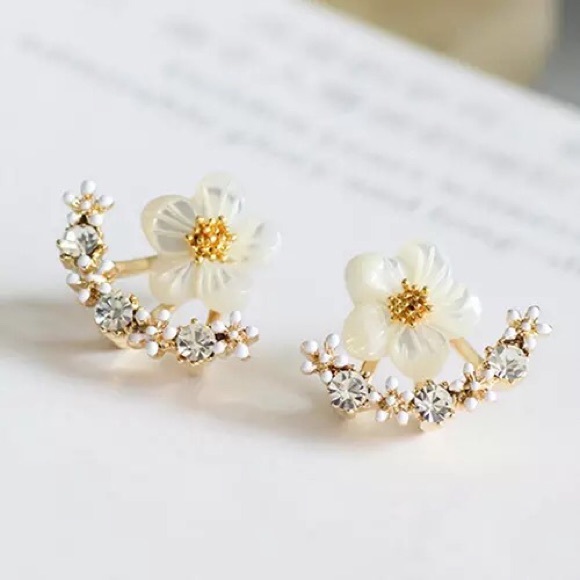 “Spring Fling” Floral Diamond Climber/Crawler Hippie Dainty Simple Cute Earrings - Picture 4 of 6